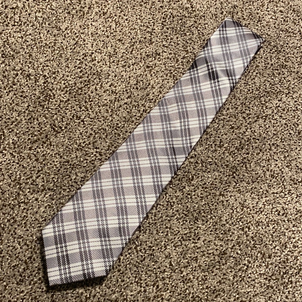 Banana Republic Black, Grey and White Plaid Tie